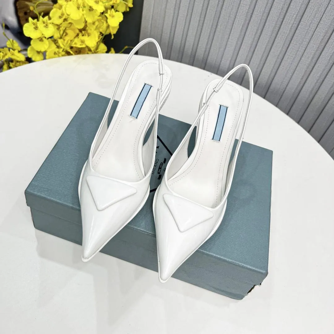 Summer women's sandals pointy toe high-heeled single shoes P triangle 3.5cm 7.5cm kitten heel sandals women's wedding shoelaces dust bag 35-40
Summer women's sandals pointy toe high-heeled single shoes P triangle 3.5cm 7.5cm kitten heel sandals women's wedding shoelaces dust bag 35-40