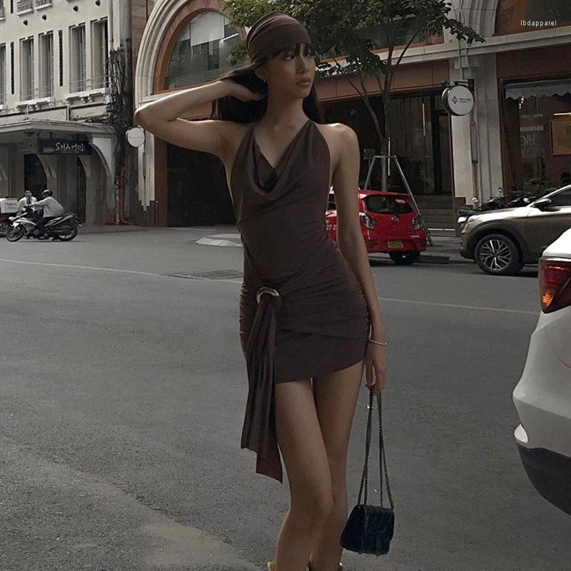 Casual Dresses Y2K Sexy Bandana Tie Halter Neck Strap Backless Dress Women' Summer Pleated Slim Fit Hip Short Skirt 2023 Fashion, Coffee
Casual Dresses Y2K Sexy Bandana Tie Halter Neck Strap Backless Dress Women' Summer Pleated Slim Fit Hip Short Skirt 2023 Fashion, Coffee