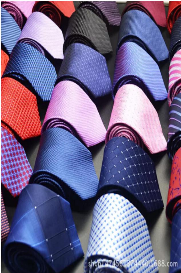 Mens Ties New Brand Man Fashion Dot Striped Neckties Hombre 8 cm Gravata Wide Tie Classic Business Casual Green Tie For Men MOQ 205016937
Mens Ties New Brand Man Fashion Dot Striped Neckties Hombre 8 cm Gravata Wide Tie Classic Business Casual Green Tie For Men MOQ 205016937