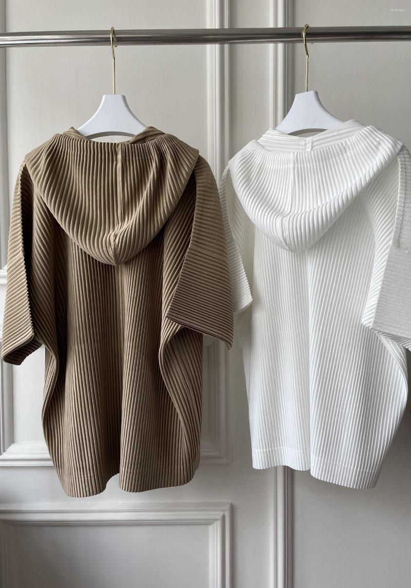 Women' T Shirts Simple Pleated Hoodies Are Lazy Casual And Stylish, Multi
Women' T Shirts Simple Pleated Hoodies Are Lazy Casual And Stylish, Multi