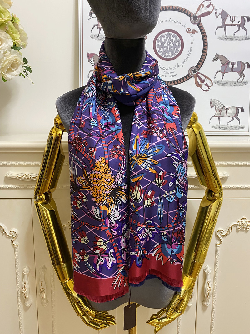 Women's scarf scarves double layer 100% twill silk material thin and soft print pattern size 180cm -26cm
Women's scarf scarves double layer 100% twill silk material thin and soft print pattern size 180cm -26cm