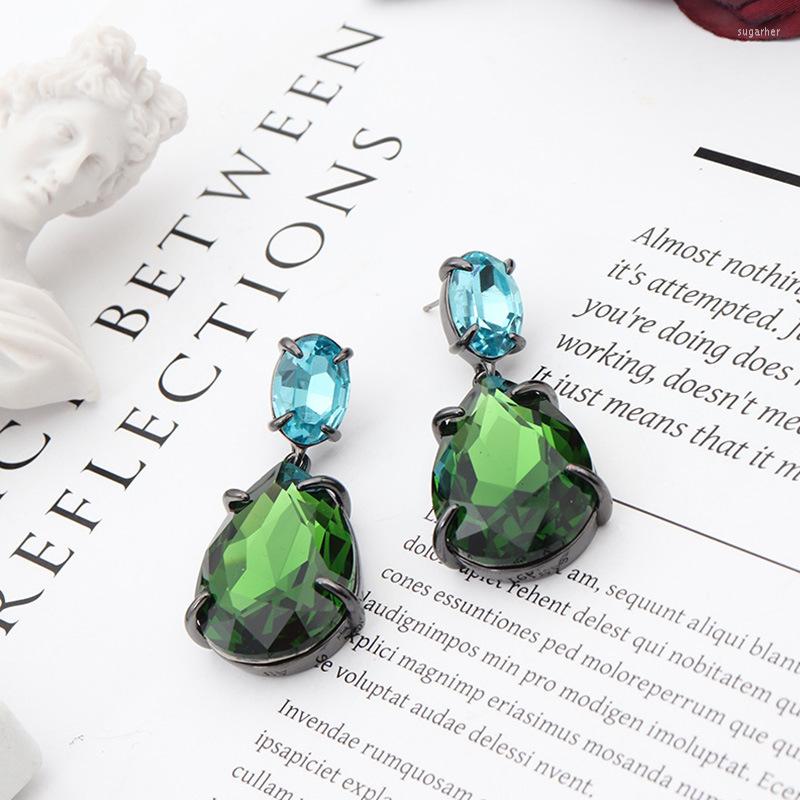 Stud Earrings Green Stone Inlaid Retro Wholesale European And American Designer Women
Stud Earrings Green Stone Inlaid Retro Wholesale European And American Designer Women