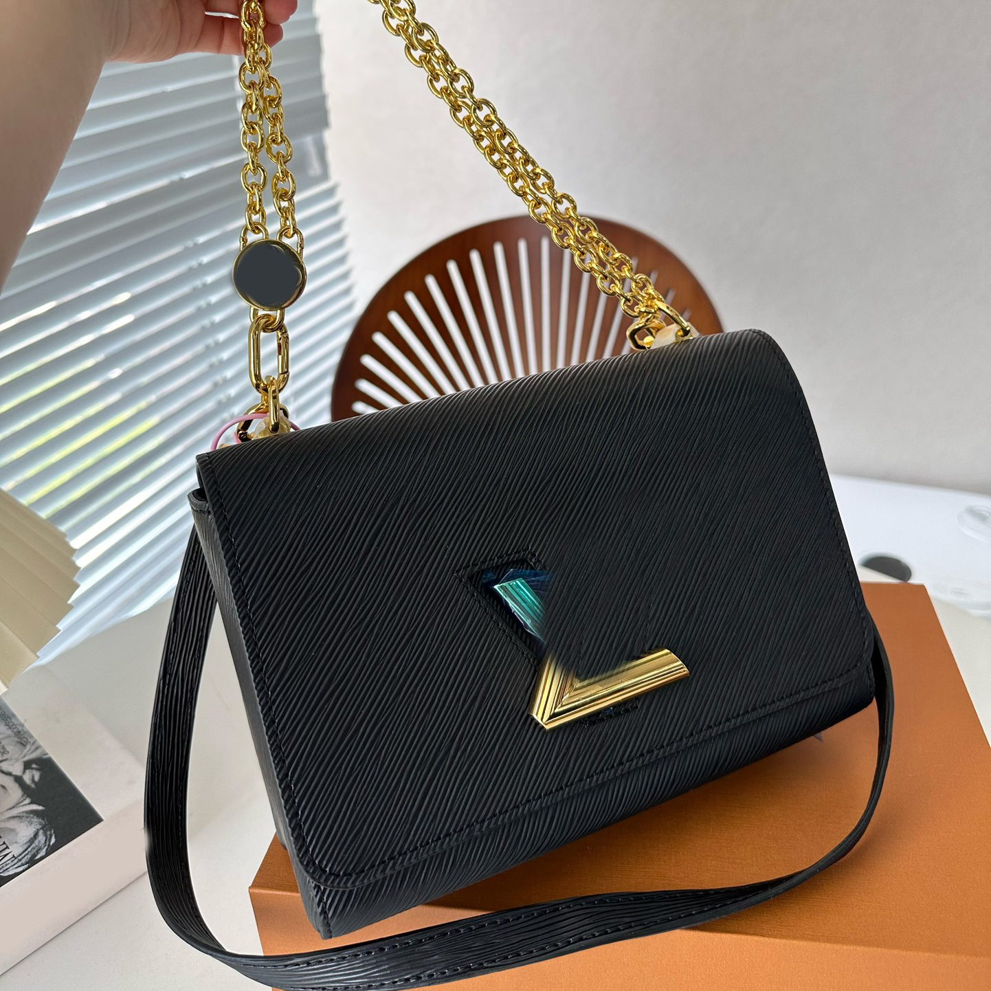 Chians Satchel Bag Designer Brand Bag Tote Cross Body Luxurys Handbag Fashion Shoulder High Quality Bag Women Letter Purse Phone Wallet Plain, Box
Chians Satchel Bag Designer Brand Bag Tote Cross Body Luxurys Handbag Fashion Shoulder High Quality Bag Women Letter Purse Phone Wallet Plain, Box