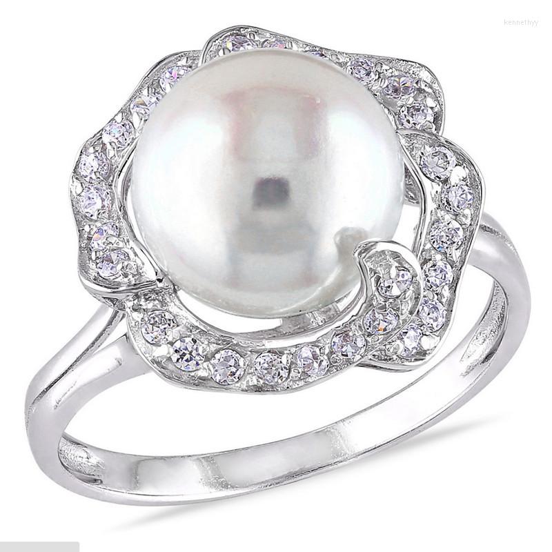 Cluster Rings Elegant White Pearl For Women 925 Silver Crystal Fashion Finger Luxury Jewelry Wedding Engagement Party Accessories
Cluster Rings Elegant White Pearl For Women 925 Silver Crystal Fashion Finger Luxury Jewelry Wedding Engagement Party Accessories