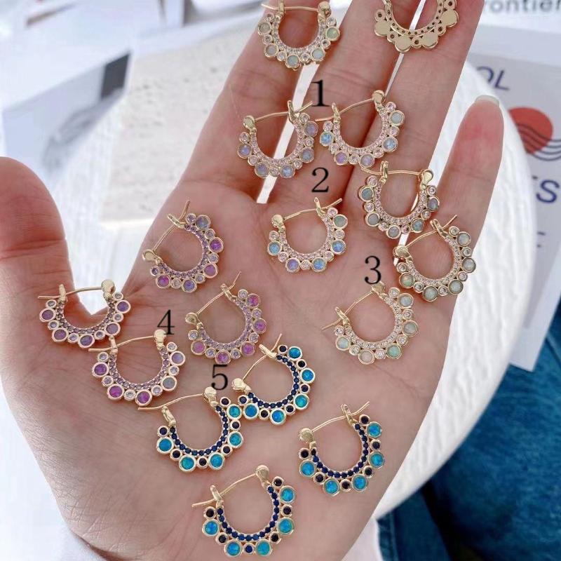 Hoop Earrings 5 Pairs Fashion Crystal Zircon Inlaid Beads Vintage Bohemia Style Elegant Women Metal Jewelry Party Girls
Hoop Earrings 5 Pairs Fashion Crystal Zircon Inlaid Beads Vintage Bohemia Style Elegant Women Metal Jewelry Party Girls