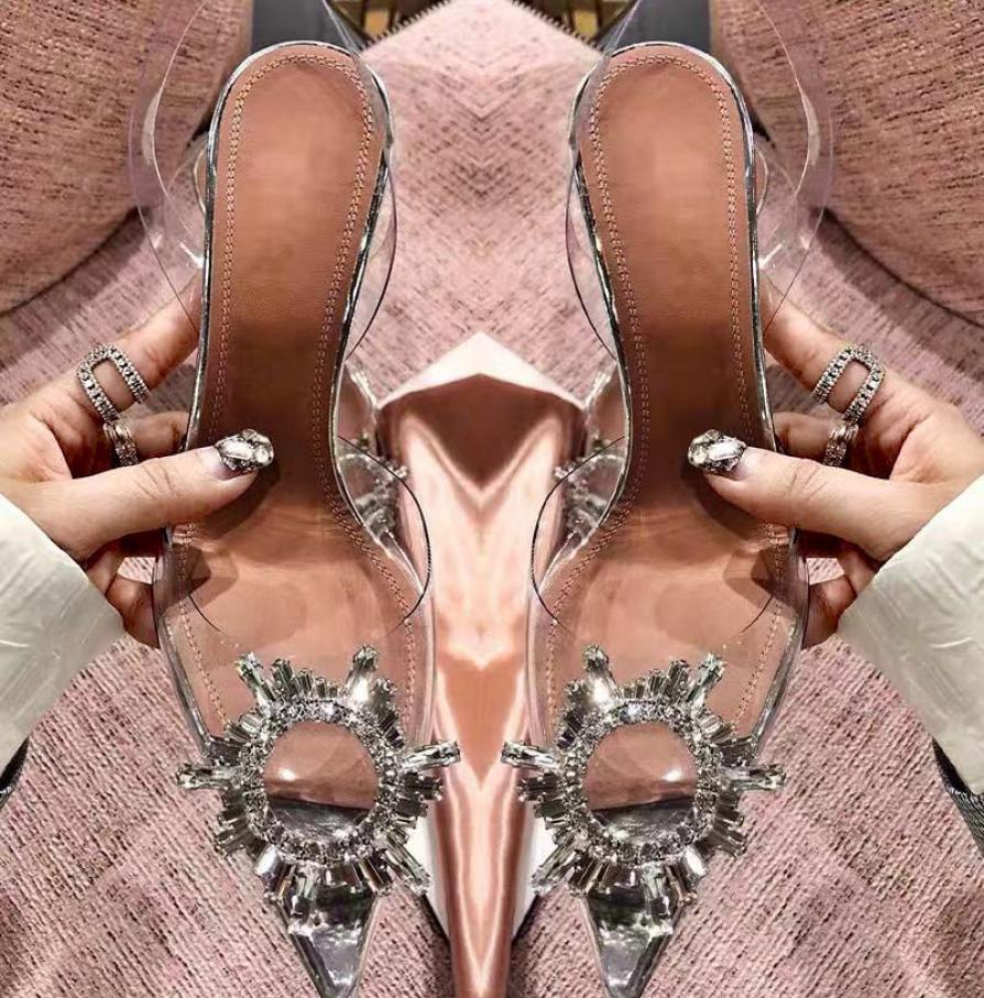 Perfect Official Quality Amina Shoes Begum Crystalembellished Pvc Slingback Pumps Muaddi Restocks Begum Slingbacks 10cm High Heel7586426, Navy
Perfect Official Quality Amina Shoes Begum Crystalembellished Pvc Slingback Pumps Muaddi Restocks Begum Slingbacks 10cm High Heel7586426, Navy