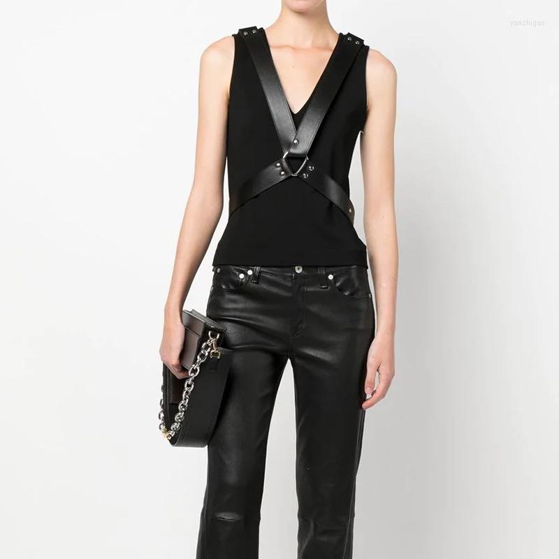 Women's T Shirts Fashion High End Sexy Tops Women Runway Black Sleeveless V Neck Adjustable Belt Decorative Coat Elegant Slim Top Streetwear
Women's T Shirts Fashion High End Sexy Tops Women Runway Black Sleeveless V Neck Adjustable Belt Decorative Coat Elegant Slim Top Streetwear