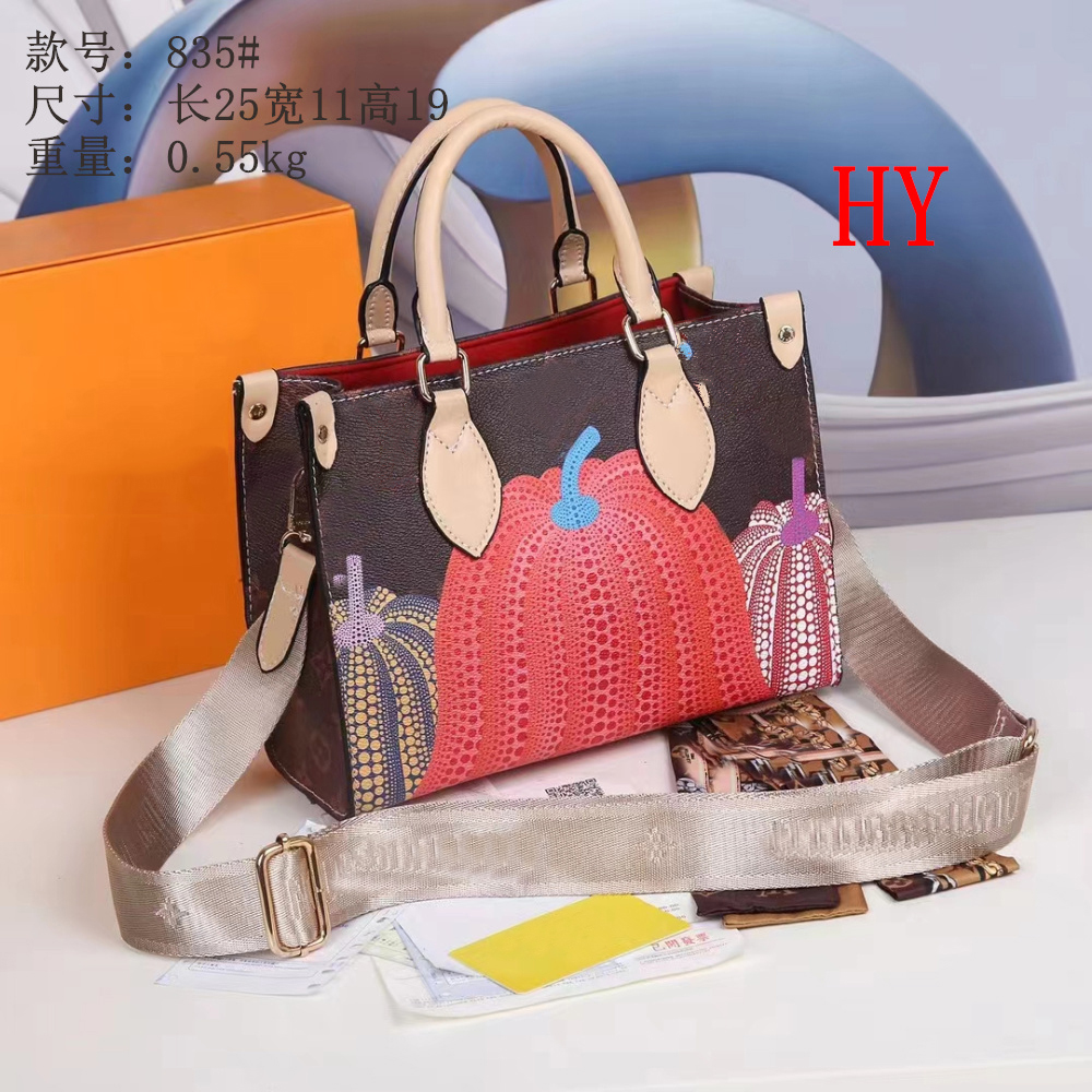 Designer bag classic onthego the tote bag shopping bag Yayoi Kusama large-capacity one-shoulder diagonal handbag painted polka dot pumpkin minitote bags M46379, Black embossing
Designer bag classic onthego the tote bag shopping bag Yayoi Kusama large-capacity one-shoulder diagonal handbag painted polka dot pumpkin minitote bags M46379, Black embossing
