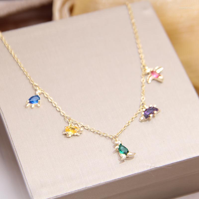 Chains 14k Plated Gold Dinosaur Necklace Shining Bling Zircon Women Clavicle Chain Animal Charm Wedding Pendant Jewelry
Chains 14k Plated Gold Dinosaur Necklace Shining Bling Zircon Women Clavicle Chain Animal Charm Wedding Pendant Jewelry