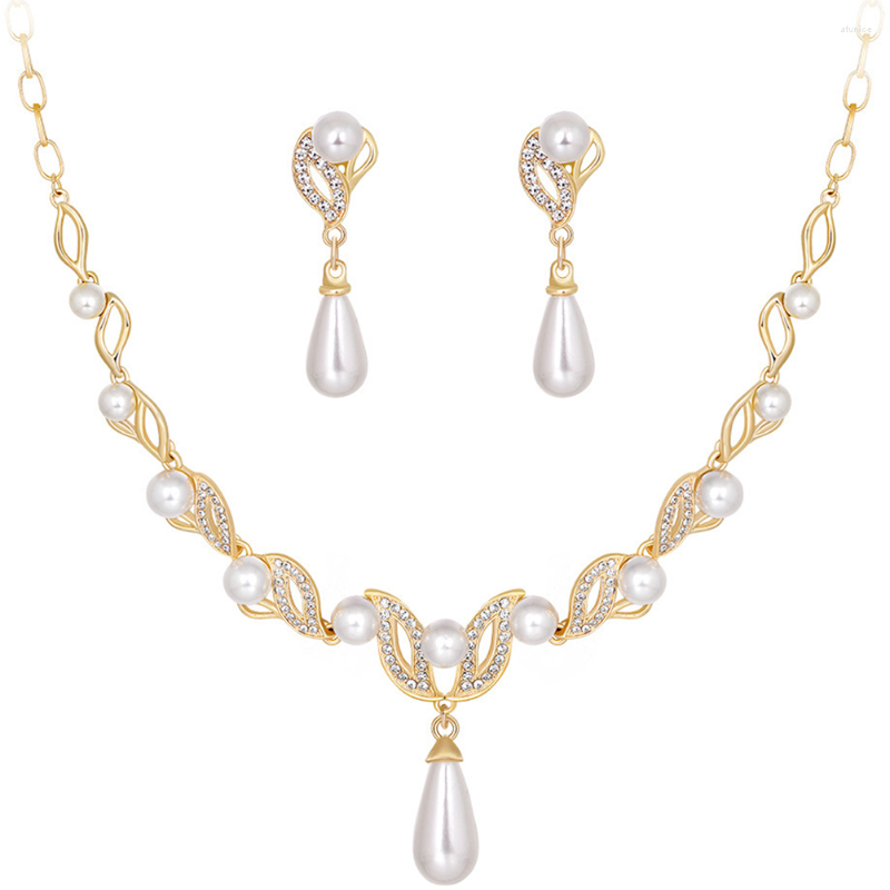 Necklace Earrings Set Bridal Pearl Bridesmaids Wedding Stylish Danglers Earring Accessories Pendant Alloy Women Pearls, Picture shown
Necklace Earrings Set Bridal Pearl Bridesmaids Wedding Stylish Danglers Earring Accessories Pendant Alloy Women Pearls, Picture shown