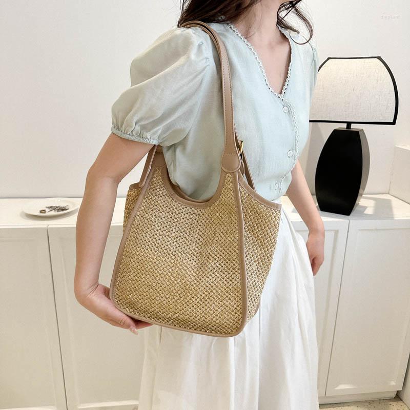 Evening Bags Summer Large Capacity Simple Hundred Ladies Casual Straw Woven Bag Fashion Trend Contrast Color Single Shoulder Tote, Khaki
Evening Bags Summer Large Capacity Simple Hundred Ladies Casual Straw Woven Bag Fashion Trend Contrast Color Single Shoulder Tote, Khaki