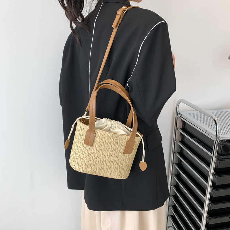 Small Straw Bucket Bags for Women Summer Crossbody Lady Travel Purses and Handbags Female Simple Weave Totes 230424, Khaki
Small Straw Bucket Bags for Women Summer Crossbody Lady Travel Purses and Handbags Female Simple Weave Totes 230424, Khaki