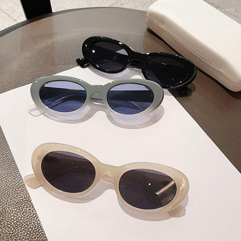 Sunglasses Ins Fashion Oval Women Retro Rivets Decoration Brand Designer Men Cat Eye Blue Sun Glasses
Sunglasses Ins Fashion Oval Women Retro Rivets Decoration Brand Designer Men Cat Eye Blue Sun Glasses