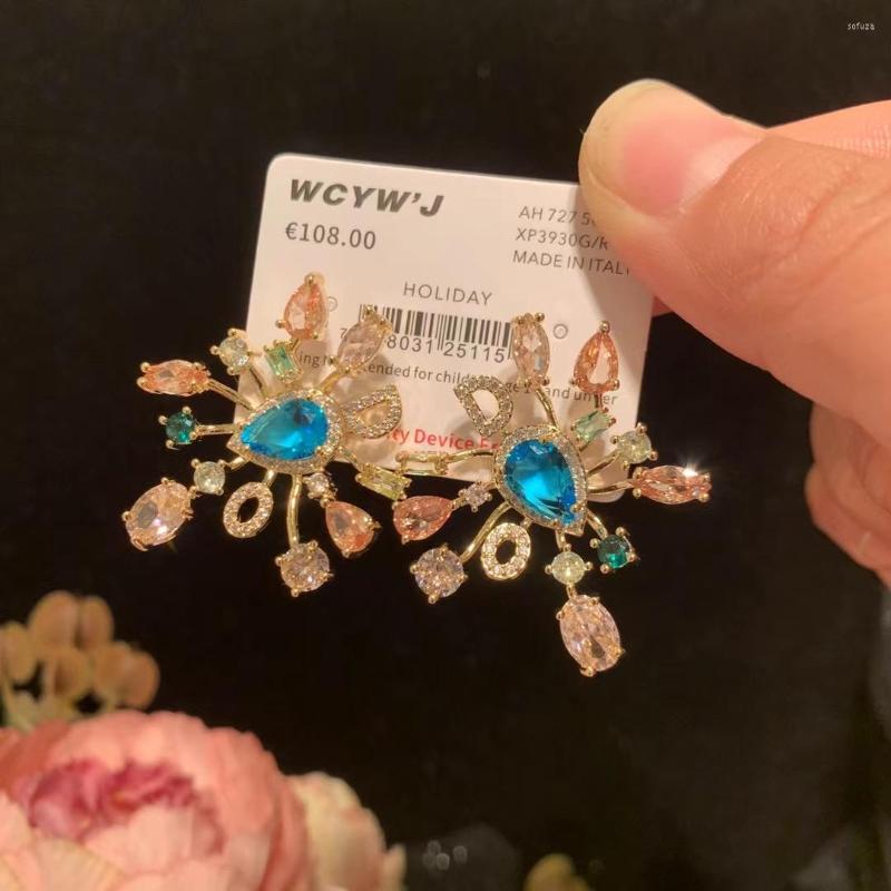 Stud Earrings Vintage Luxury Color Fireworks Blue Water Droplet For Women Daily Fashion Sweet Girl Summer Sparkling Romance Jewelry
Stud Earrings Vintage Luxury Color Fireworks Blue Water Droplet For Women Daily Fashion Sweet Girl Summer Sparkling Romance Jewelry