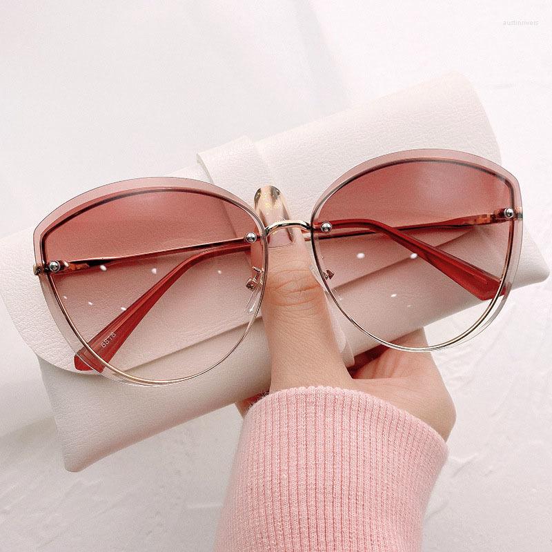 Sunglasses High Quality Women's Oval Rimless Lady Metal Cay Eye Shades For Women Driving Glasses Sonnenbrille Zonnebril Dames
Sunglasses High Quality Women's Oval Rimless Lady Metal Cay Eye Shades For Women Driving Glasses Sonnenbrille Zonnebril Dames
