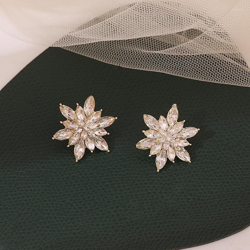 Stud Earrings Lolita Jewelry High-end Temperament Net Red Elegant Long Fashion Personality Design
Stud Earrings Lolita Jewelry High-end Temperament Net Red Elegant Long Fashion Personality Design