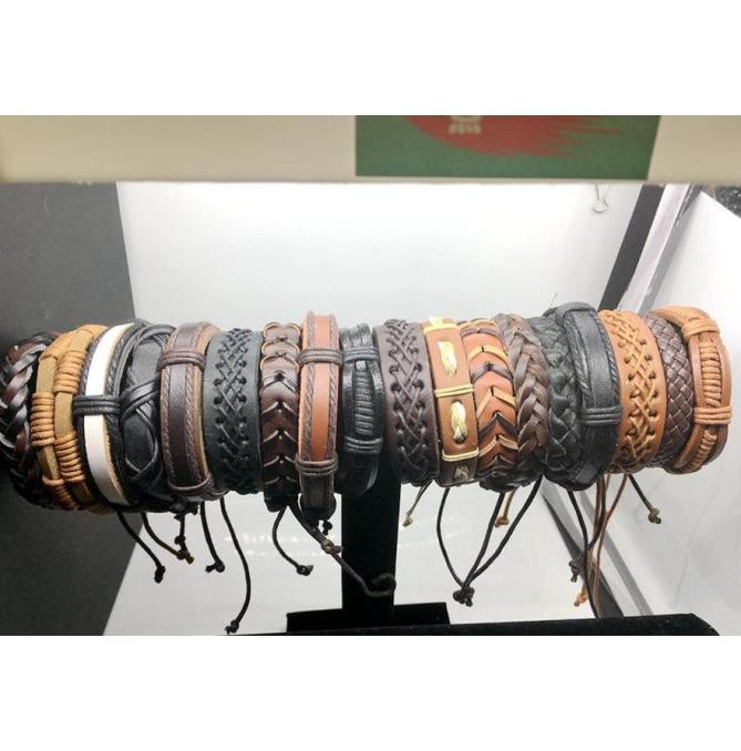 20Pcs Lots Vintage Mens Genuine Leather Surfer Bracelet Cuff Wristband Fashion Jewelry Gift Mixed Style Bracelet Bvh4H8568036
20Pcs Lots Vintage Mens Genuine Leather Surfer Bracelet Cuff Wristband Fashion Jewelry Gift Mixed Style Bracelet Bvh4H8568036