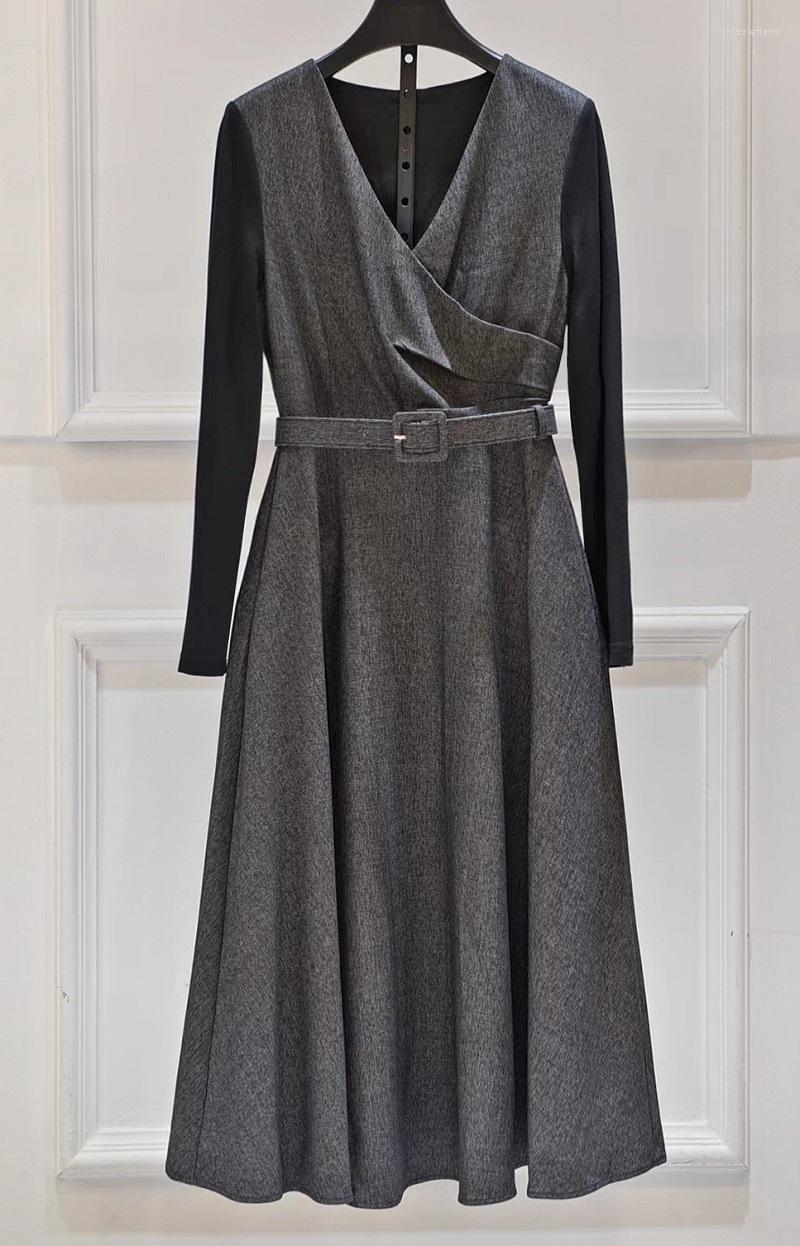 Casual Dresses Top Quality 2023 Autumn Winter Dress Women V-Neck Belt Deco Long Sleeve Mid-Calf Length Party Elegant Grey Black XXL
Casual Dresses Top Quality 2023 Autumn Winter Dress Women V-Neck Belt Deco Long Sleeve Mid-Calf Length Party Elegant Grey Black XXL