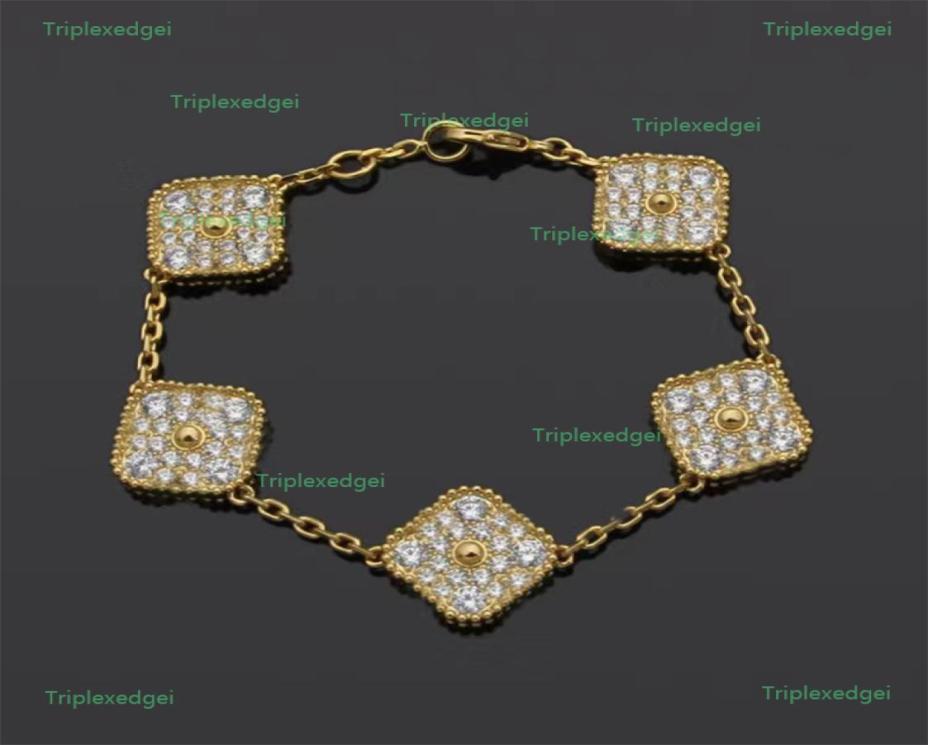 Luxury Full Diamond Five Flower Chain Four Leaf Clover Bracelet Korean Fashion Designer Crystal Bracelet For Women 18K Gold Plated9398638
Luxury Full Diamond Five Flower Chain Four Leaf Clover Bracelet Korean Fashion Designer Crystal Bracelet For Women 18K Gold Plated9398638