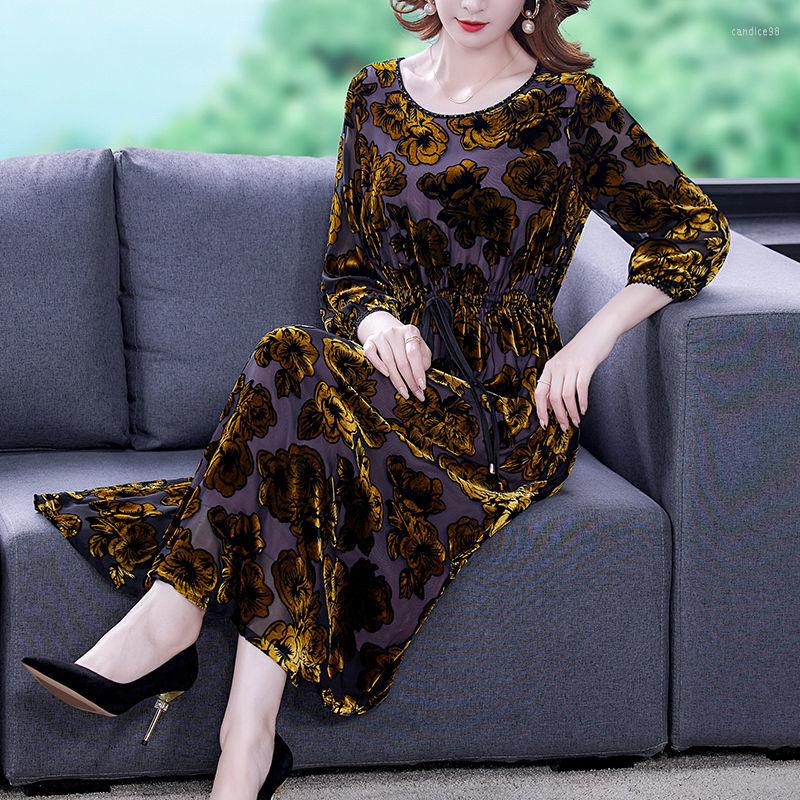 Casual Dresses Autumn Winter Large Size Gold Velvet Dress Fashion Loose Eegant Vintage Flower Print Long For Women Female Vestidos E842, Yellow
Casual Dresses Autumn Winter Large Size Gold Velvet Dress Fashion Loose Eegant Vintage Flower Print Long For Women Female Vestidos E842, Yellow