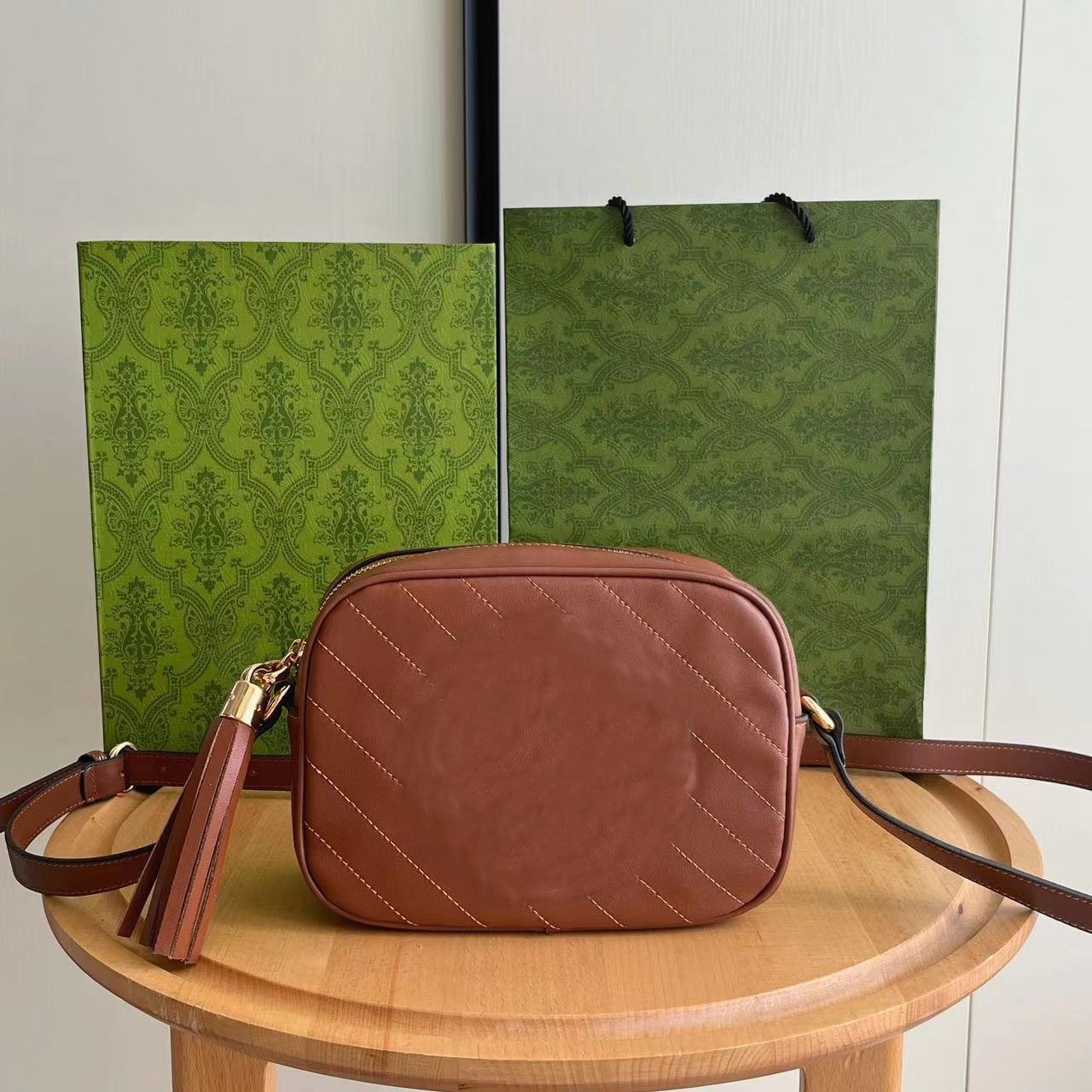 High Quality dust bag Luxurys Designers Bags Woman Fashion Clutch Purse Chain Womens Shoulder Bag #889966, Burgundy
High Quality dust bag Luxurys Designers Bags Woman Fashion Clutch Purse Chain Womens Shoulder Bag #889966, Burgundy