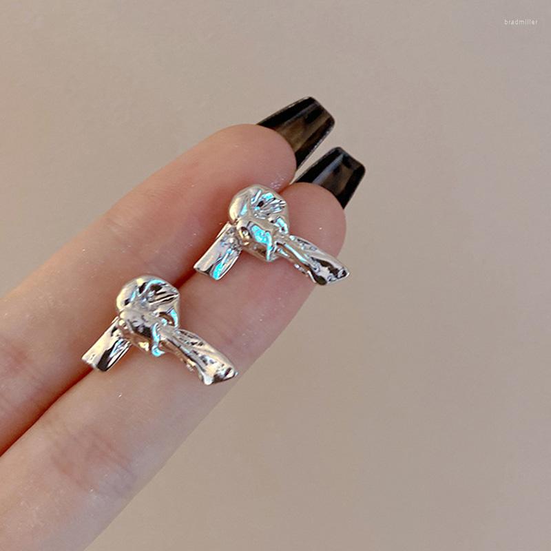Stud Earrings Luxury Simple Ins Silver Plated Earring Women's Premium Temperament Knotted Threaded Daily Versatile Trendy
Stud Earrings Luxury Simple Ins Silver Plated Earring Women's Premium Temperament Knotted Threaded Daily Versatile Trendy