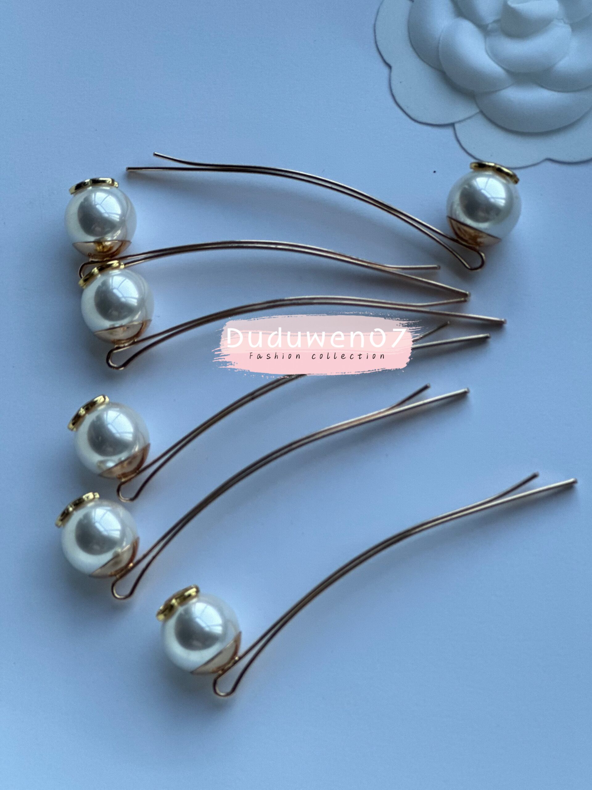party gift gold metal color clips classical fashion C marks pearl hairclips classic pearl 8.5cm length elegance hair pin with cards
party gift gold metal color clips classical fashion C marks pearl hairclips classic pearl 8.5cm length elegance hair pin with cards