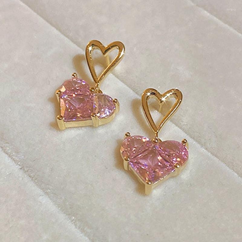 Dangle Earrings Korean Fashion Pink Zircon Love Pendant For Women Sweet Gold Color Vintage Jewelry Gift
Dangle Earrings Korean Fashion Pink Zircon Love Pendant For Women Sweet Gold Color Vintage Jewelry Gift
