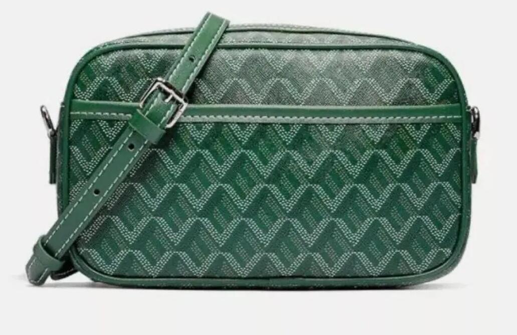 Top quality Luxurys Designers camera Bags Wallets card holder Cap-Vert PM Cross Body totes cards coins men Genuine leather Shoulder Bags purse womens Holders hangbag, Blue
Top quality Luxurys Designers camera Bags Wallets card holder Cap-Vert PM Cross Body totes cards coins men Genuine leather Shoulder Bags purse womens Holders hangbag, Blue