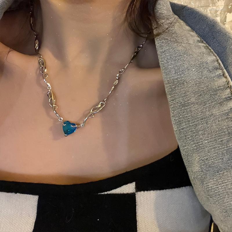 Chains Harajuku Love Heart Rhinestone Necklace Female Irregular Clavicle Choker For Women Anniversary Fashion Jewelry
Chains Harajuku Love Heart Rhinestone Necklace Female Irregular Clavicle Choker For Women Anniversary Fashion Jewelry