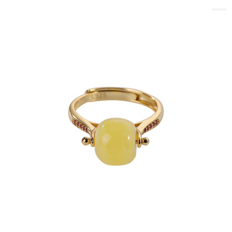 Cluster Rings S925 Sterling Silver Gold Plated Natural Amber Beeswax Ring Personality Rotation Oval Women's Temperament
Cluster Rings S925 Sterling Silver Gold Plated Natural Amber Beeswax Ring Personality Rotation Oval Women's Temperament