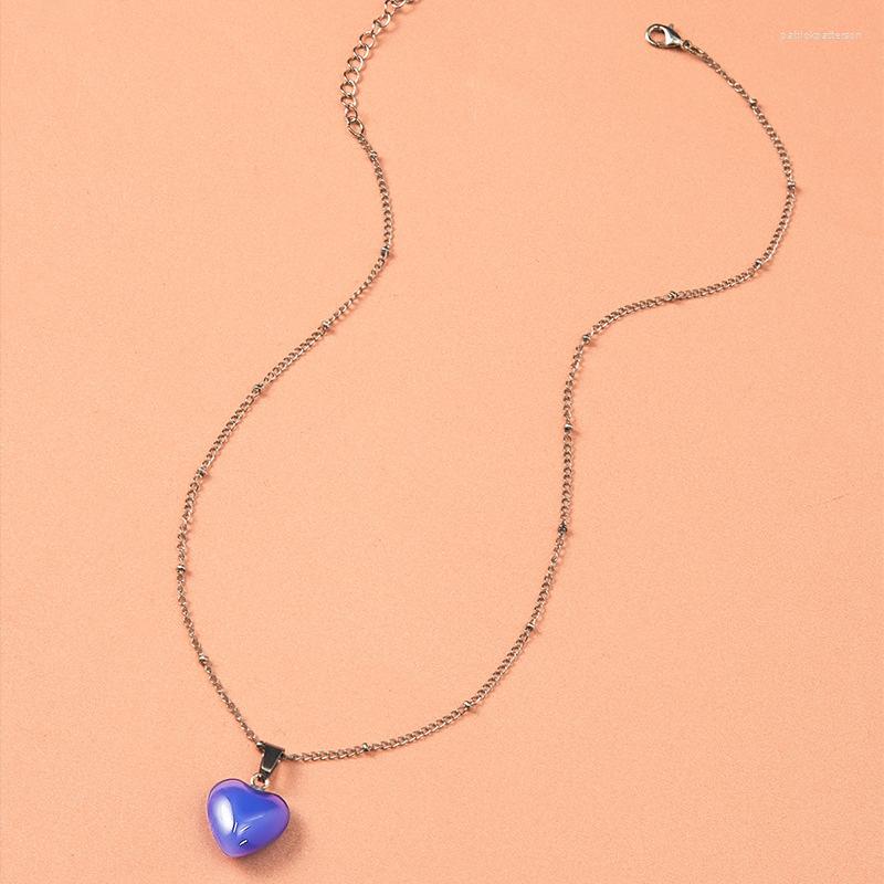 Pendant Necklaces Exquisite Crystal Heart-shaped Necklace Charming Female Silver Color Clavicle Chain Romantic Party Jewelry Gift
Pendant Necklaces Exquisite Crystal Heart-shaped Necklace Charming Female Silver Color Clavicle Chain Romantic Party Jewelry Gift