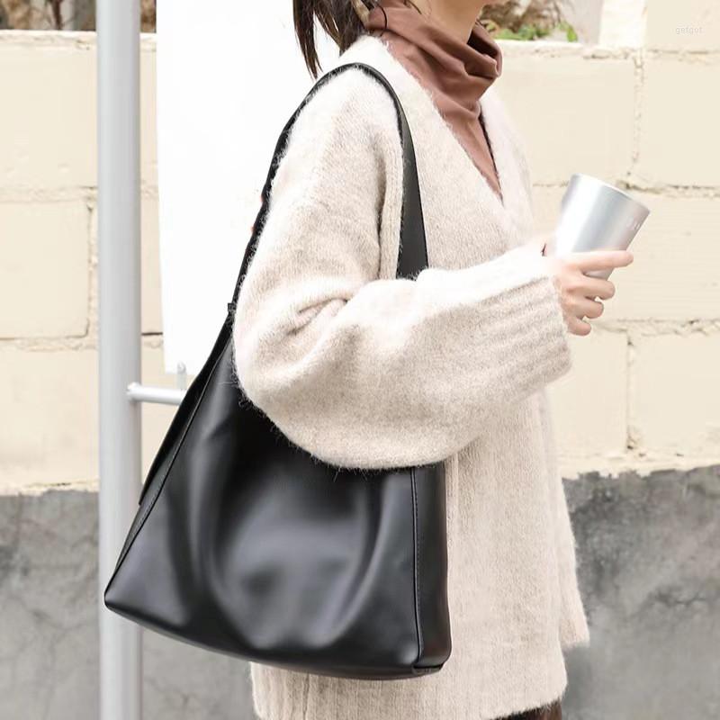 Evening Bags 2023 Four Seasons Women's Fashion Mother Child Shoulder Bag Retro Leisure PU Leather Multi-Functional Barrel Messenger, 02
Evening Bags 2023 Four Seasons Women's Fashion Mother Child Shoulder Bag Retro Leisure PU Leather Multi-Functional Barrel Messenger, 02