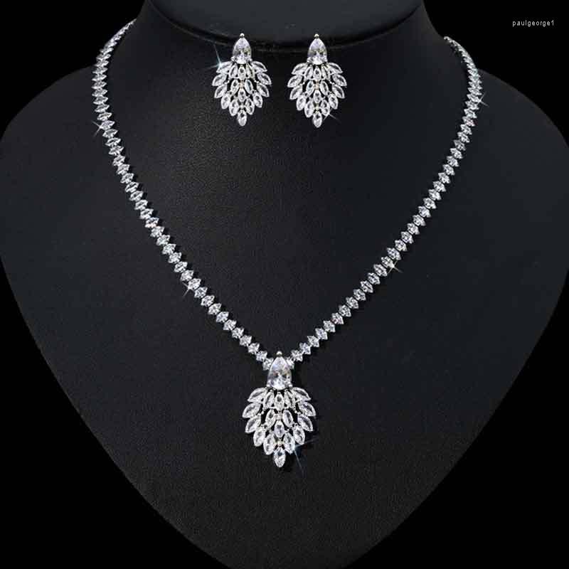 Necklace Earrings Set Fashion Elegant Big Green Water Drop CZ Crystal And Women Engagement Party Costume Bijoux N-339, Picture shown
Necklace Earrings Set Fashion Elegant Big Green Water Drop CZ Crystal And Women Engagement Party Costume Bijoux N-339, Picture shown
