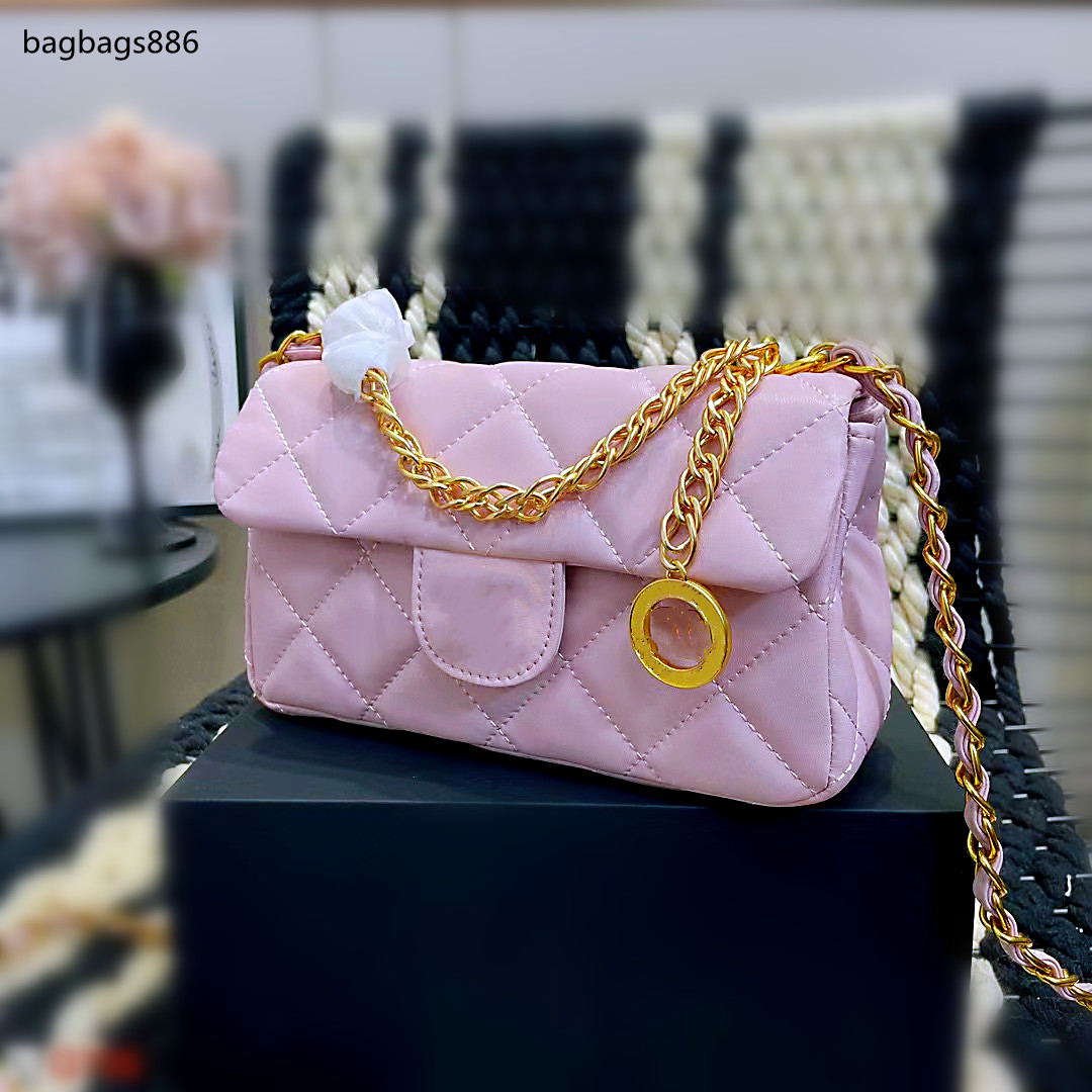 Mini Designer Bag Flip Gold Squeezed Ball Shoulder Bag Square Pink Quilted Bra Chain Adjustable Shoulder Strap Women's Wallet 20cm
Mini Designer Bag Flip Gold Squeezed Ball Shoulder Bag Square Pink Quilted Bra Chain Adjustable Shoulder Strap Women's Wallet 20cm