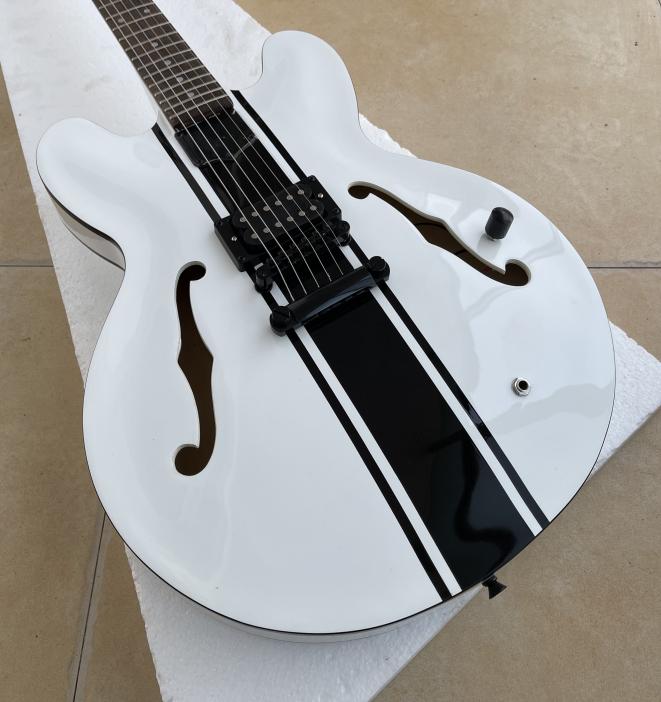White ES 333 Tom Delonge Semi Hollow Body Jazz Electric Guitar Single Pickup One Knob Black Binding Double F Holes Dot Inlay 7063878
White ES 333 Tom Delonge Semi Hollow Body Jazz Electric Guitar Single Pickup One Knob Black Binding Double F Holes Dot Inlay 7063878