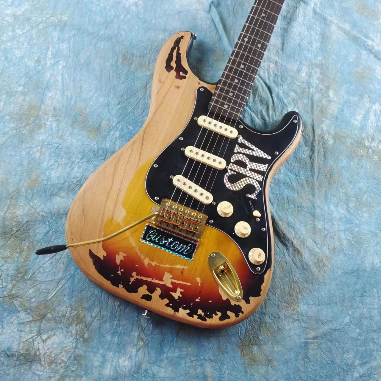 New, electric guitar, old ST, alder body, signature, old accessories and body, matte, quick package
New, electric guitar, old ST, alder body, signature, old accessories and body, matte, quick package