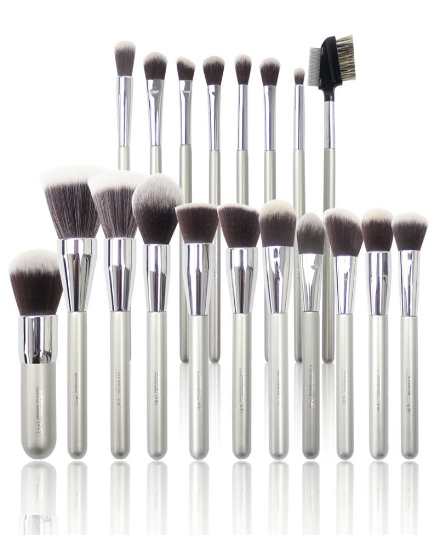 Makeup brush Heavenly Luxe COSMETICS AIRBUSH 110 108 104 106 102 101 114 115 126 127Buffing Foundation Powder Blurring Eyeshadow C6949762
Makeup brush Heavenly Luxe COSMETICS AIRBUSH 110 108 104 106 102 101 114 115 126 127Buffing Foundation Powder Blurring Eyeshadow C6949762