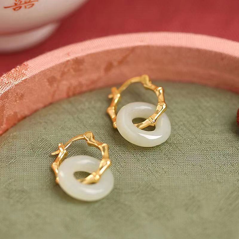 Sterling Silver Earrings Female Hotan Jade Vintage Temperament Bamboo Knot Safety Buckle Earrings Court Antique Earrings
Sterling Silver Earrings Female Hotan Jade Vintage Temperament Bamboo Knot Safety Buckle Earrings Court Antique Earrings