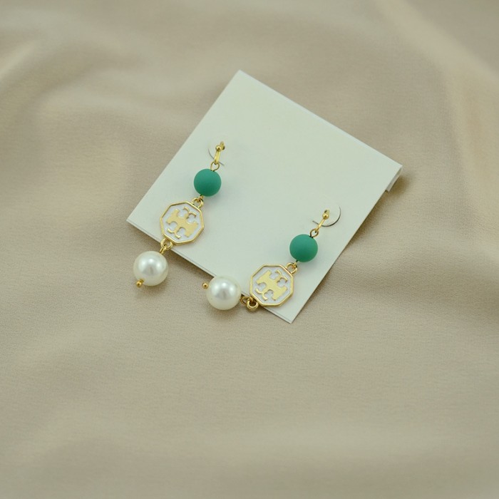 Pearl pendant stud earring designer earrings for woman ohrringe luxury jewelry woman pendant clover orecchini earring channel woman hoop studs silver gold plated
Pearl pendant stud earring designer earrings for woman ohrringe luxury jewelry woman pendant clover orecchini earring channel woman hoop studs silver gold plated