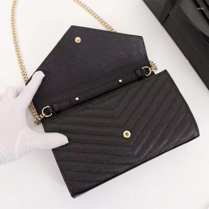 Evening Bags 2023 Women's Luxury Chip Shoulder Bag Chain Messenger Envelope Classic Flap, White gold chain
Evening Bags 2023 Women's Luxury Chip Shoulder Bag Chain Messenger Envelope Classic Flap, White gold chain
