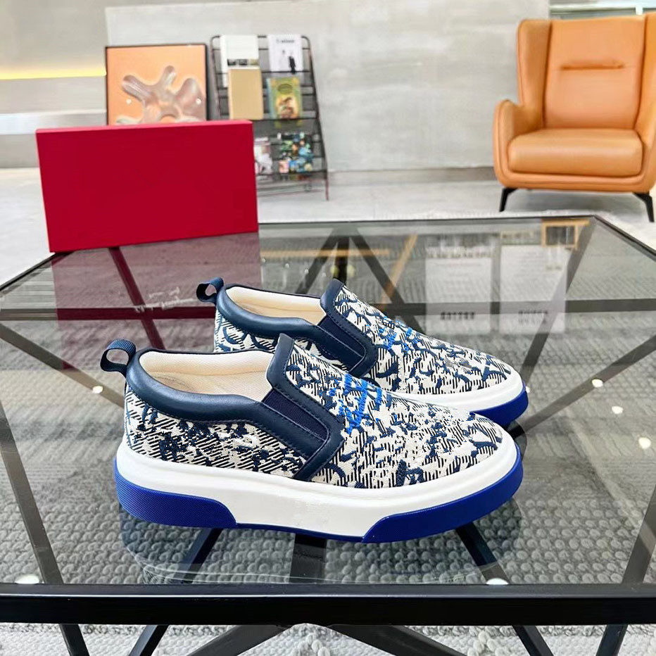 fashion men designer shoes letter carved lace up black white Luxury Mens sneakers sports trainers shoe mkjikuy0000005
fashion men designer shoes letter carved lace up black white Luxury Mens sneakers sports trainers shoe mkjikuy0000005