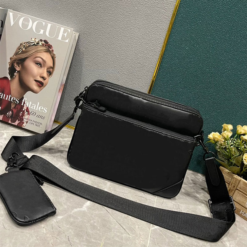 Luxury jewelry designer Backpack high-quality women's leather large capacity Backpack Style classic vintage Handbag
Luxury jewelry designer Backpack high-quality women's leather large capacity Backpack Style classic vintage Handbag