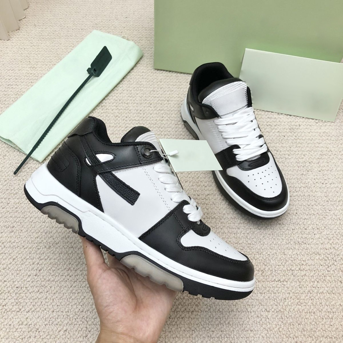 Men Women Casual Shoes Out of Office Low Tops Leather Sneaker Classics White Black Light Blue Red Green Mint White Yellow Black Mens Womens Designer Fashion Snerakers
Men Women Casual Shoes Out of Office Low Tops Leather Sneaker Classics White Black Light Blue Red Green Mint White Yellow Black Mens Womens Designer Fashion Snerakers
