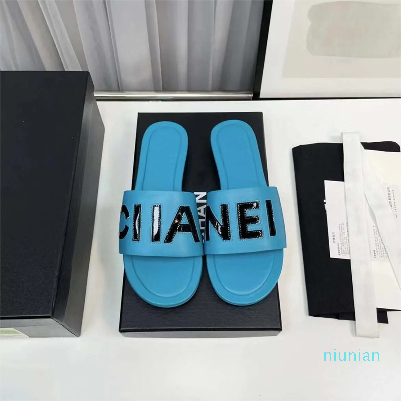 Designer Small fragrant wind slippers 2023 summer net red fashion letter flat women's slippers flip-flops beach shoes women, #3
Designer Small fragrant wind slippers 2023 summer net red fashion letter flat women's slippers flip-flops beach shoes women, #3