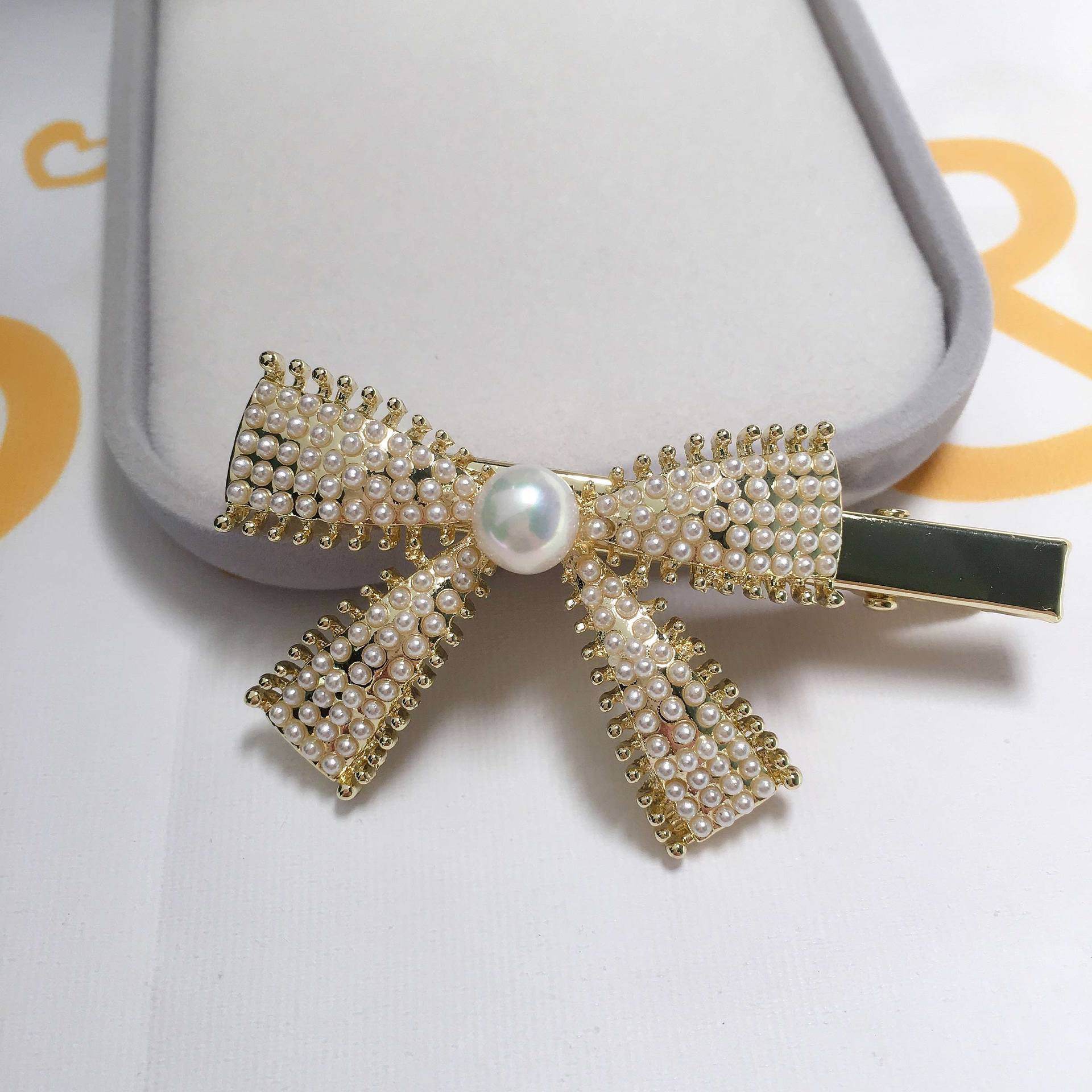 Designer Womens Clamps Luxury Acrylic Hair Clips Claws Large Square Crabs Clip Leopard Pearl For Women Letter Brand Fashion Geometry Hair Accessories
Designer Womens Clamps Luxury Acrylic Hair Clips Claws Large Square Crabs Clip Leopard Pearl For Women Letter Brand Fashion Geometry Hair Accessories