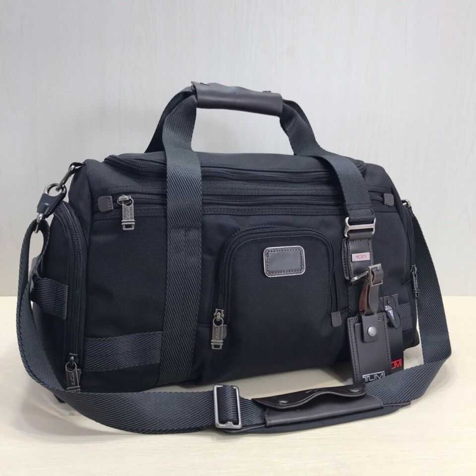 designer bag TUMI Tuming New Men's Portable Travel 22351 Bag Ballistic Nylon Large Capacity Fashion Casual Shoulder Bag, Blue
designer bag TUMI Tuming New Men's Portable Travel 22351 Bag Ballistic Nylon Large Capacity Fashion Casual Shoulder Bag, Blue