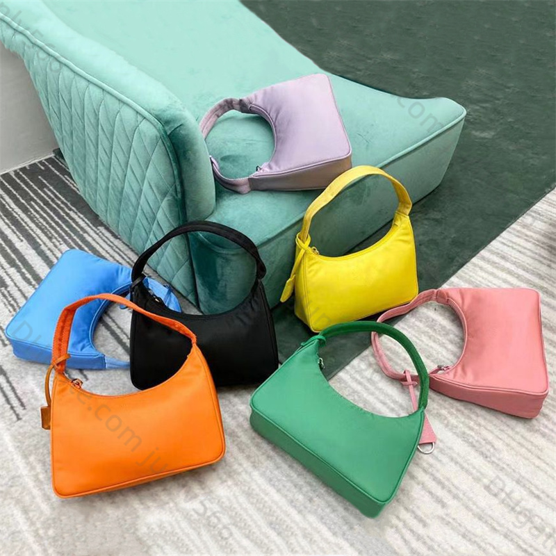 Woman classics handbags luxury shoulder bag 3 in 1 vintage sacoche purse Hobo bags Messenger Nylon Handbag lady Composite Tote chains canvas Cross body purse, 1-yellow
Woman classics handbags luxury shoulder bag 3 in 1 vintage sacoche purse Hobo bags Messenger Nylon Handbag lady Composite Tote chains canvas Cross body purse, 1-yellow