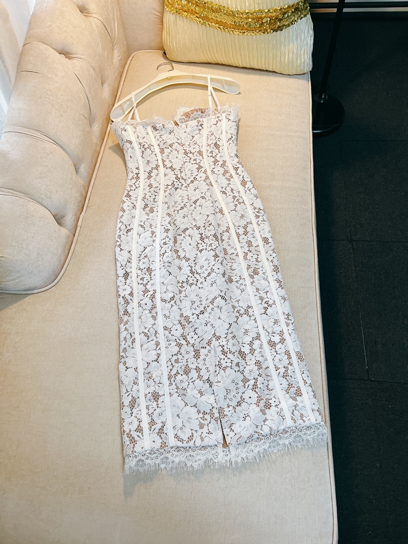 2026 summer white floral lace patchwork dress with thin shoulder straps, sweetheart neck, knee length casual women's skirt