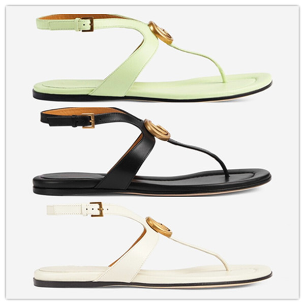 Flip-flops sandals and slippers Women wear anti-slip splints and flip-flops for beach shoes in summer.
Flip-flops sandals and slippers Women wear anti-slip splints and flip-flops for beach shoes in summer.